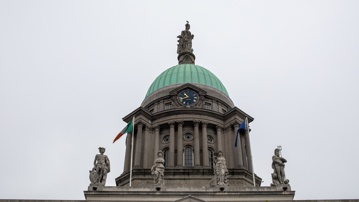 Call to retain juries in libel and defamation cases