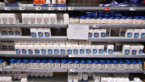 Food retailers in Hungary with an annual turnover above 1 billion forints ($2.9m) will be required to display price warnings for products that have shrunk in size compared to the period between January 2020 and July 2023