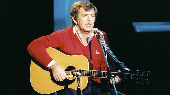 Irish folk singer and guitarist Paddy Reilly on 'The Music Show' in 1984.