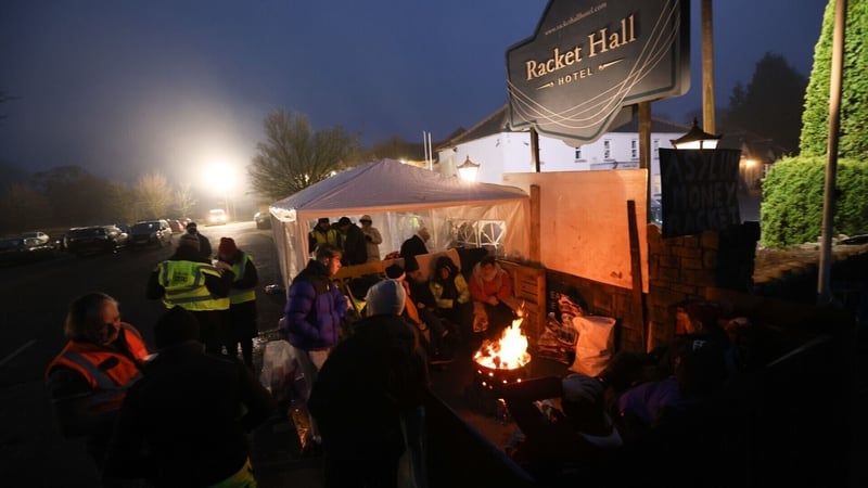 People maintain their protest outside Racket Hall Hotel in Roscrea this evening (Pic: RollingNews.ie)