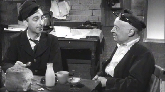Actors David Kelly and Jimmy O'Dea in 'O'Dea's Your Only Man', 1964.