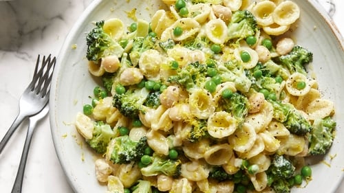 You can get this speedy midweek dinner on the table in 15 minutes.