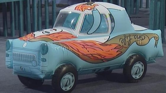 Inflatable Trabant (1994)