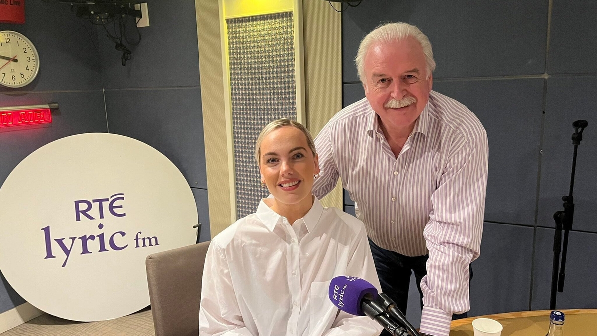  Niamh O’Sullivan joins Marty to chat about her busy schedule