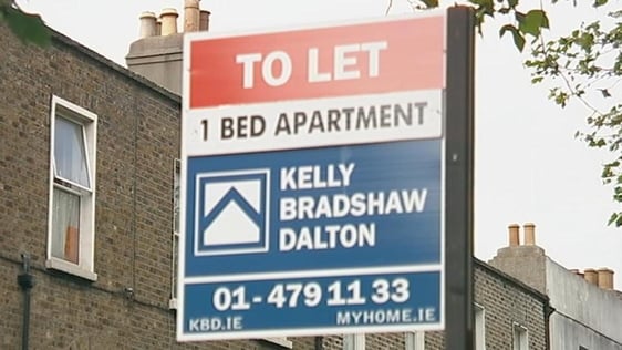 Apartment to let sign (2009)