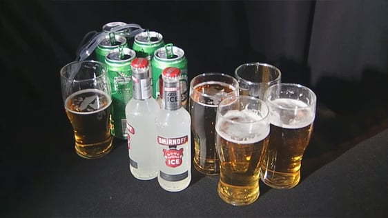 Alcoholic drinks, 2004.