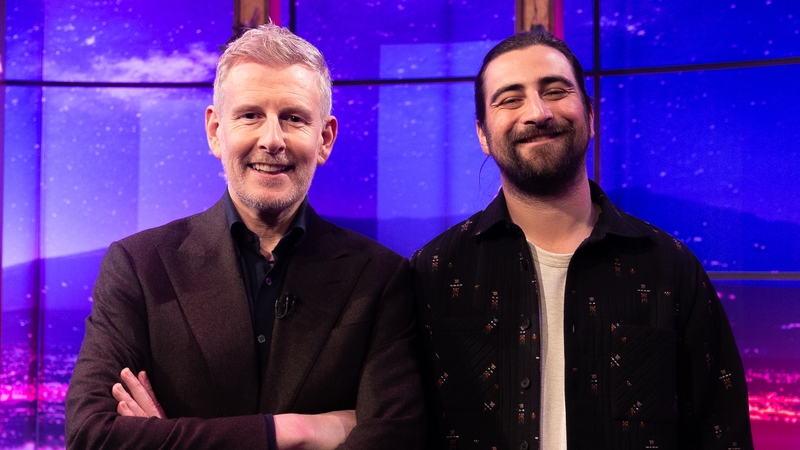 Noah Kahan pictured with Patrick Kielty