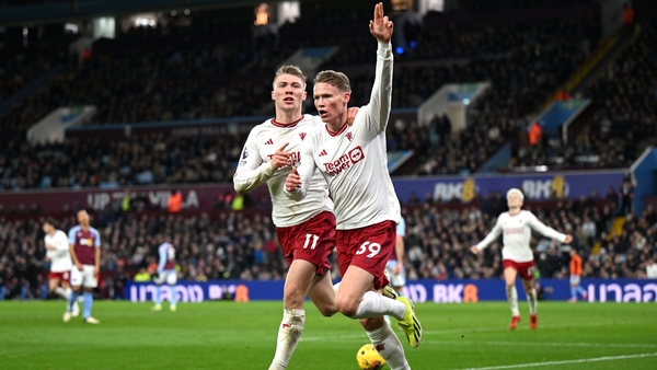 Scott McTominay celebrates his winner with fellow goalscorer Rasmus Hojlund