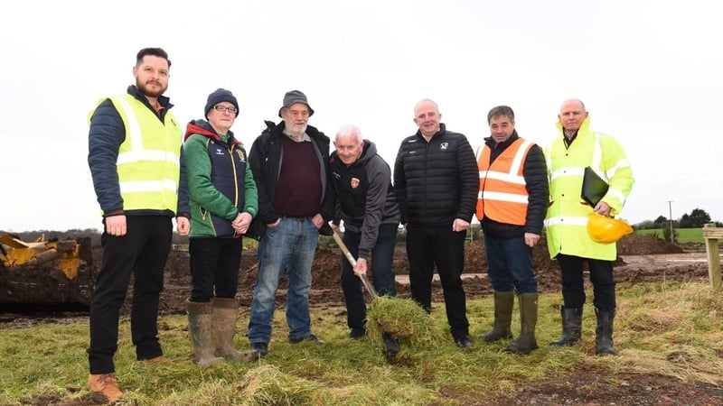 (L-R): Paul McCreanor, Eamon Douglas, Peter Murphy, President Jimmy Smyth, Paul McArdle, Clive Richardson and Gregg Seely