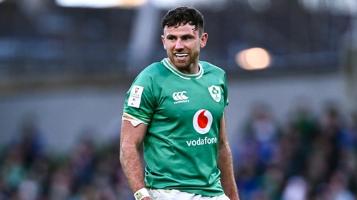 Hugo Keenan came off injured against Italy