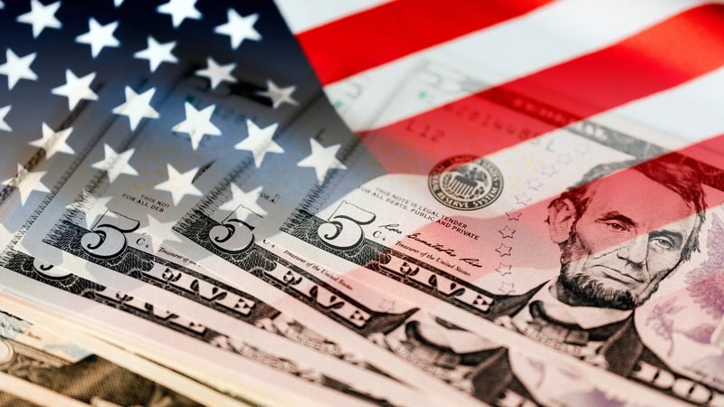 US retail sales rose 0.4% last month after an unrevised 0.1% gain in August, new figures show today