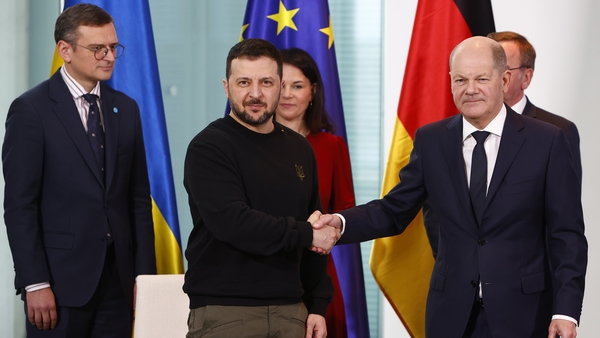German Chancellor Olaf Scholz and Ukrainian President Volodomyr Zelensky