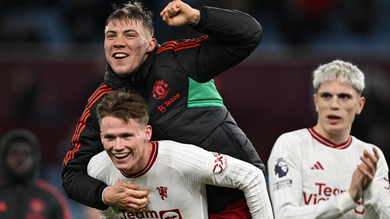 Scott McTominay, Rasmus Hojlund and Alejandro Garnacho celebrate the win against Aston Villa