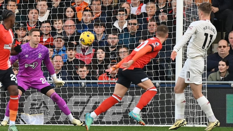 Rasmus Hojlund deflects home his and United's second goal