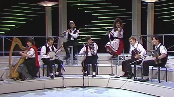 Brú Ború (1989)