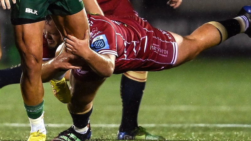 Harri O'Connor in action for Scarlets against Connacht