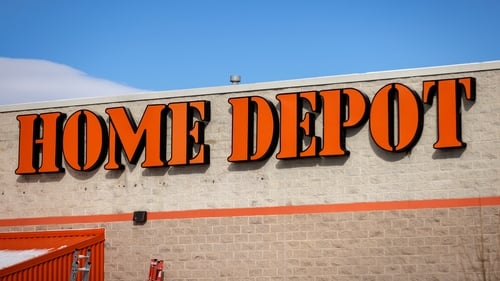 Foot traffic at Home Depot ticked down in the fourth quarter