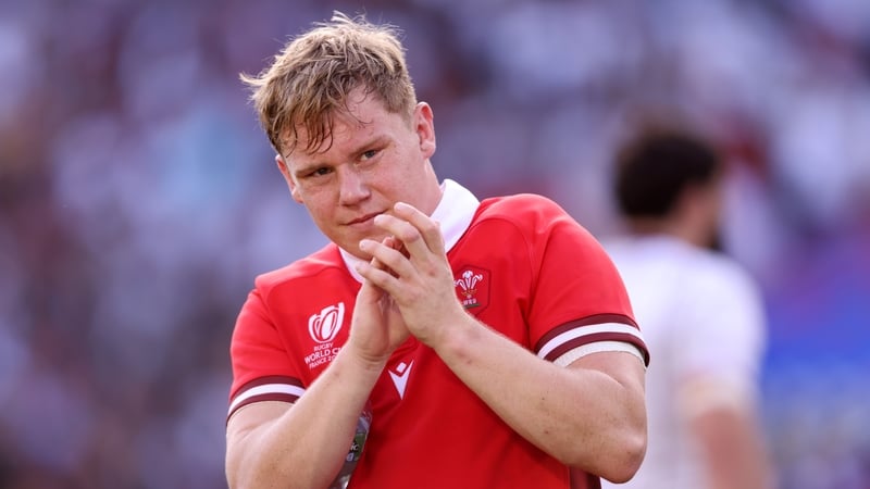 Sam Costelow starts at out-half for Wales against Ireland