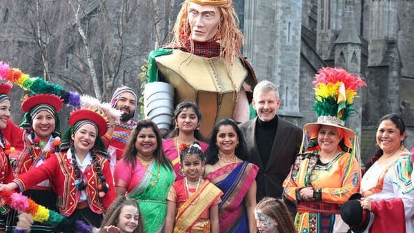 Patrick Kielty (C) said it was an 'honour' to be asked (RollingNews.ie)
