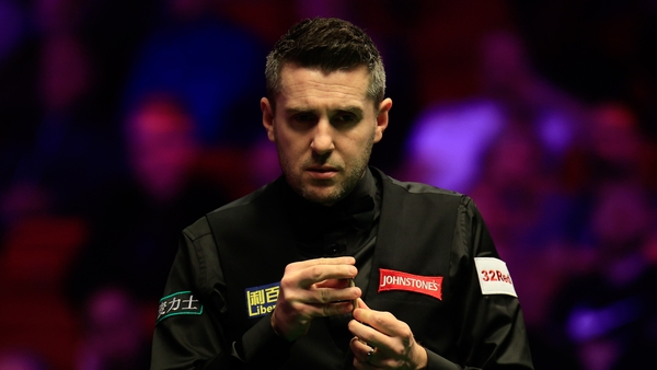 Mark Selby trounced Ronnie O'Sullivan to fire into semi-final in Telford