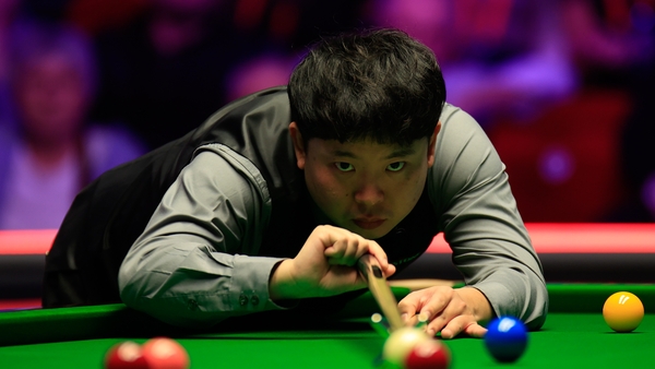 Zhang Anda did just enough to edge past Mark Selby