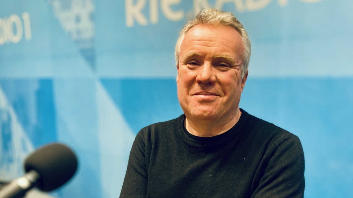 Cocktail Piano Teen Sensation! by Conor Linehan