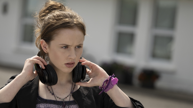 Ciara Cox in the lead role of Ella in Saol Ella