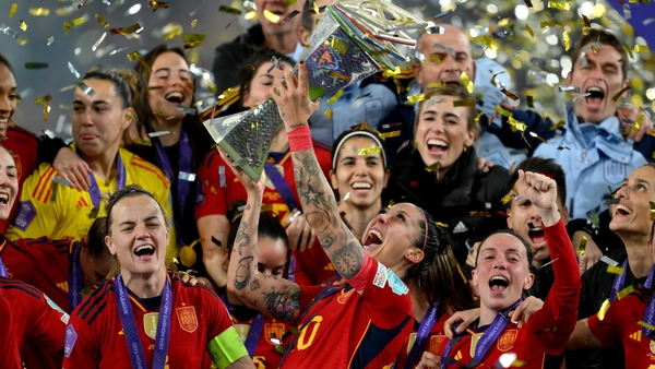Jennifer Hermoso lifts the UEFA Women's Nations League trophy