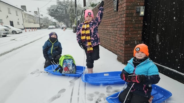 Orla Griffin sent us this photo of Dan, Aya and Nessa Griffin enjoying their snow day in Mount Merrion in Dublin