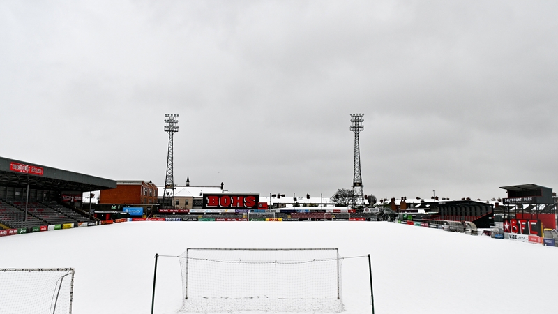 A snowy Dalymount Park failed a pitch inspection