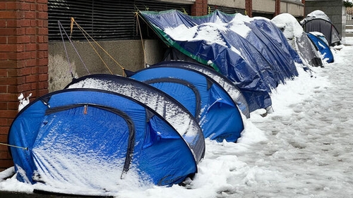 Snow-covered tents close to the International Protection Office in Dublin city centre last week (pic: RollingNews.ie)