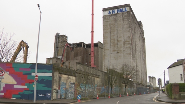 The R&H Hall silos date from the mid-1930s