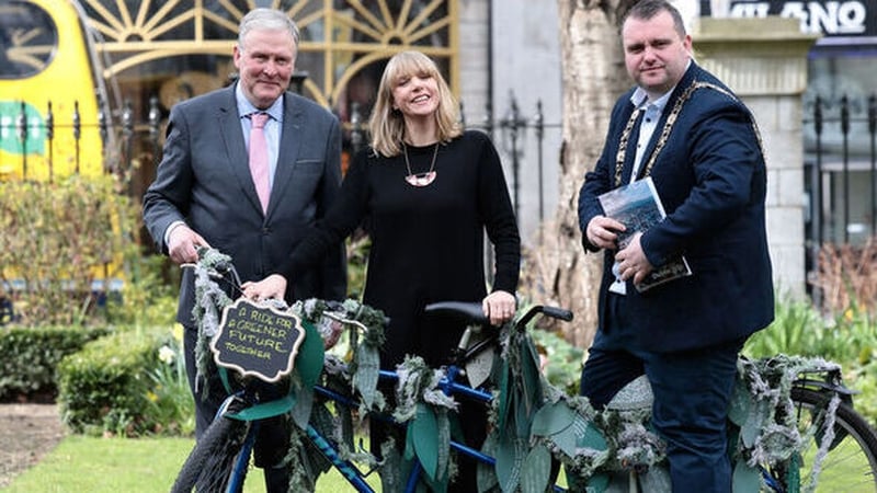 Lord Mayor of Dublin Daithí de Róiste (R) with CEO Dublin City Council Richard Shakespeare and Green Party Cllr Claire Byrne at the launch of the plan
