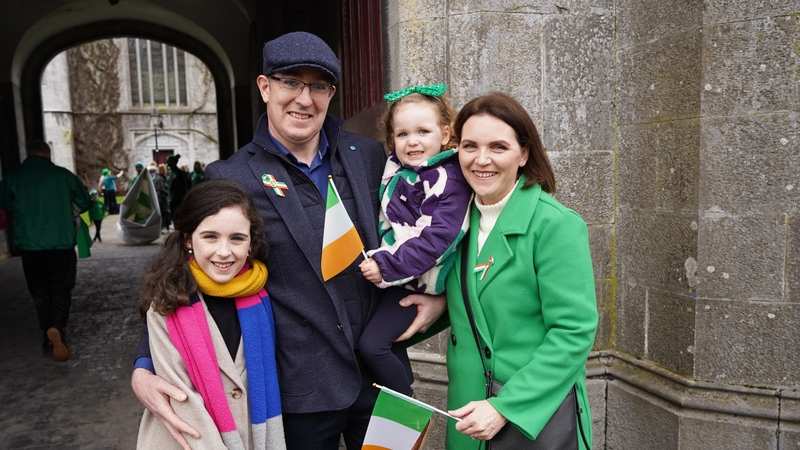 Saoírse Ruane (L) and her family on St Patrick's Day in Galway last year