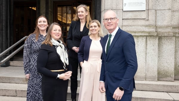 (l-r) Melissa O'Connor, IDA Ireland; Michelle Olmstead, Trinity College Dublin; Marina Donohoe, Enterprise Ireland; Nessa McEniff, The Learnovate Centre and Simon Coveney Minister for Enterprise