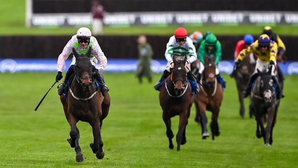 Gaelic Warrior won by eight and a half lengths