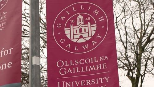 This is the first time since 1926 that a President who does not speak Irish has been appointed to Ollscoil na Gaillimhe