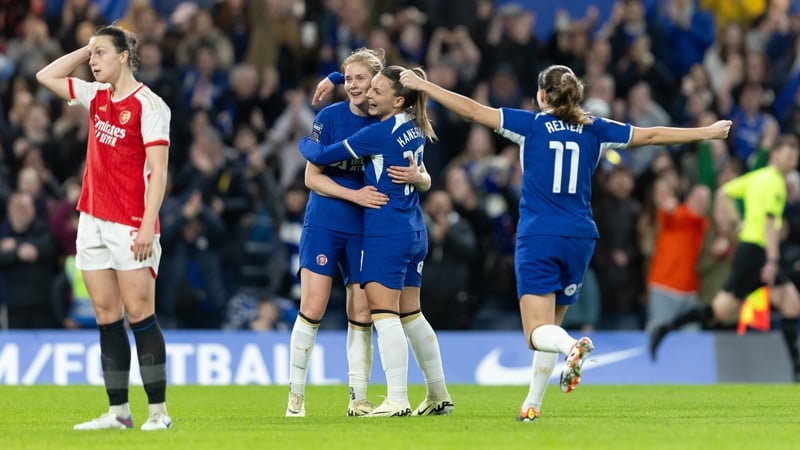 Chelsea's Sjoeke Nüsken celebrates with team-mate Johanna Rytting Kaneryd after her side's third goal