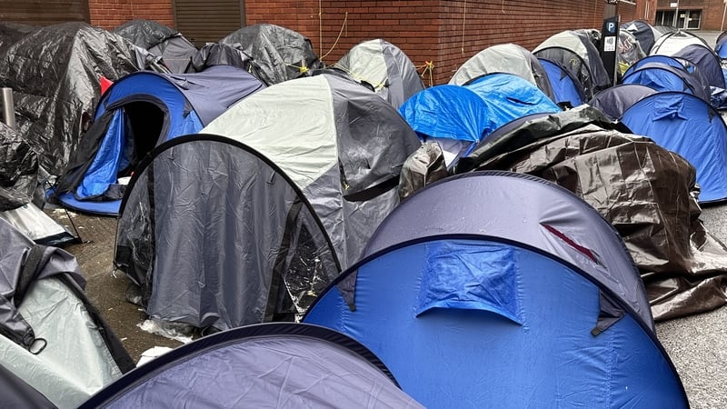 A total of 847 people sought asylum last month, representing a fall in more than 50% compared to the same period last year