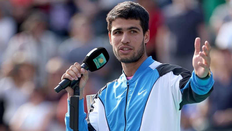 Carlos Alcaraz addresses teh crowd after his win
