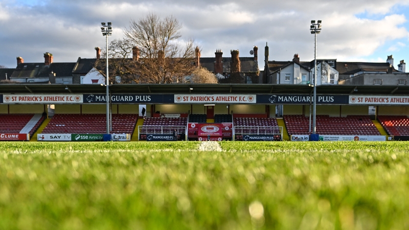Shelbourne defeated St Patrick's Athletic 2-1 at Richmond Park