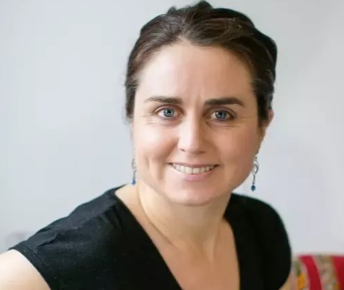 Patricia Nic Eoin - aistritheoir 