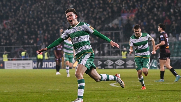Darragh Burns has opted to continue his career in the Football League