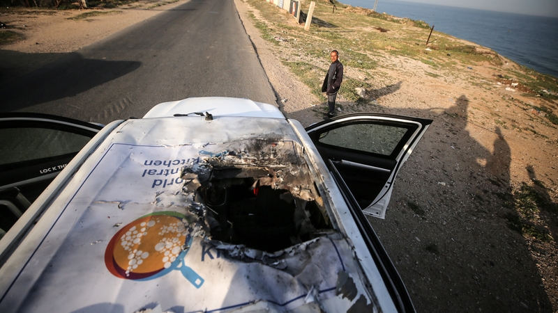 Ceann d'fheithiclí WCK tar éis an ionsaithe.