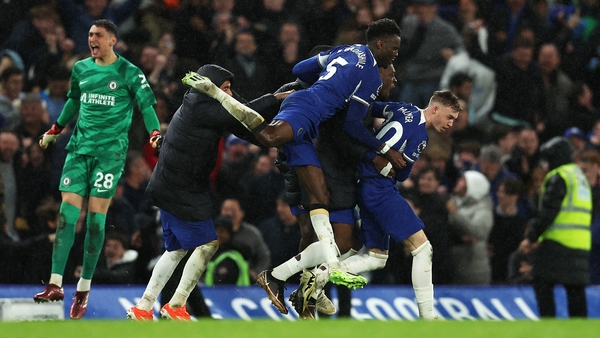 Premier League recap: Reds go top, Chelsea win thriller