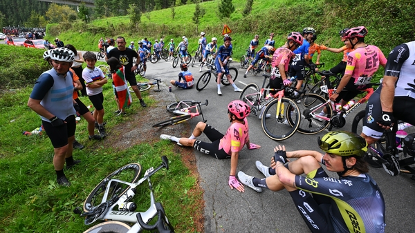 Rigoberto Uran and Xabier Mikel Azparren among the riders affected by the crash