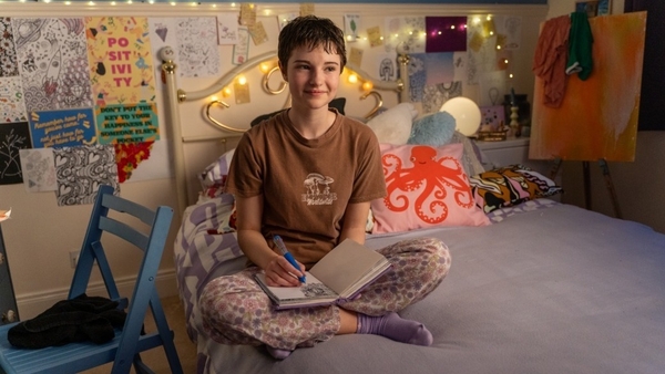 Beth Fallon plays Louise in Louise Lives Large.