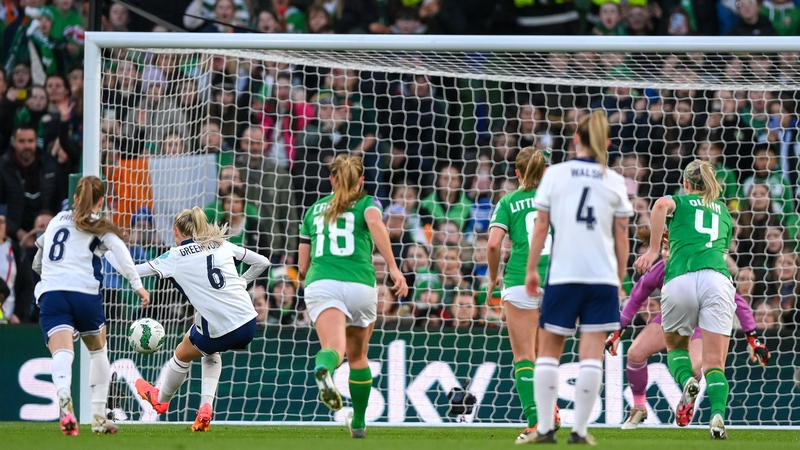 Alex Greenwood steers home from the spot