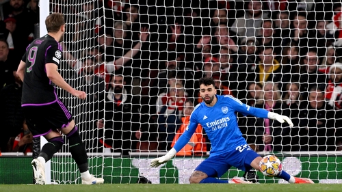 Harry Kane beat David Raya from the penalty spot in an entertaining draw