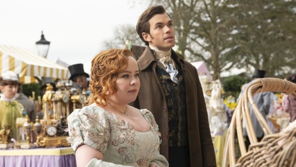 Nicola Coughlan as Penelope Featherington, Luke Newton as Colin Bridgerton